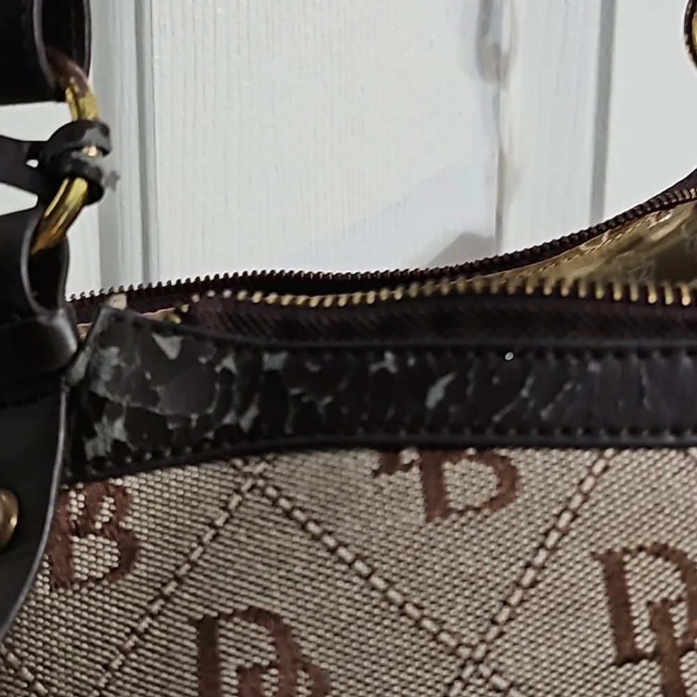 Purse - Picture 4 of 9